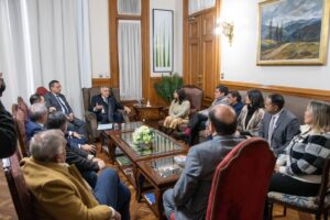 Reunión entre Intendenta, Concejales y el Gobernador Jaldo para asegurar el desarrollo de Tafí Viejo
